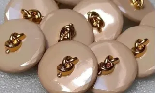 Lote 14 botones- 5 modelos