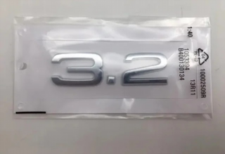 EMBLEMA LATERAL O TRASERO AUDI 3.2