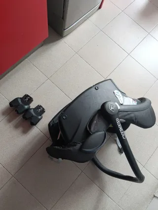Maxi-Cosi Silla de coche con adaptadores