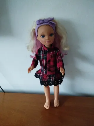 Muñeca Nancy con vestido a cuadros