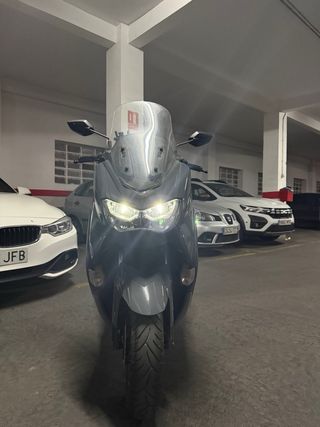 Yamaha Nmax 125cc Scooter Gris