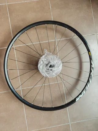 Ruedas Mavic Aksium Centerlock 700 Carretera