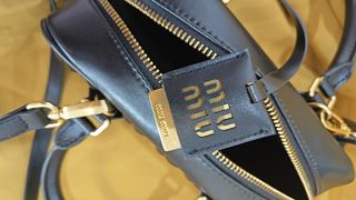 Bolso Miu Miu Negro Matelassé