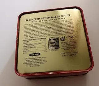 Scatola di latta per biscotti