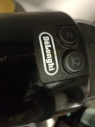 Cafetera Nespresso Inissia DeLonghi Negra