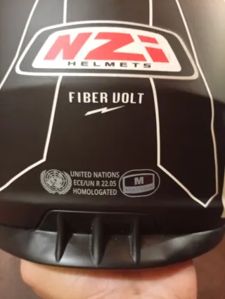 Casco de moto NZI con visor solar