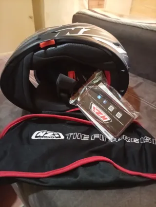 Casco de moto NZI con visor solar