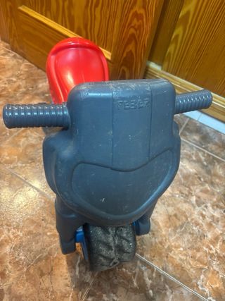 Moto Feber sin pedales roja