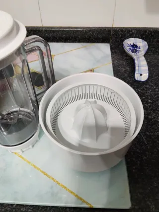 Amasadora Bosch con accesorios