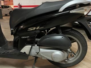 Honda SH Scoopy 125i averiada.Negociable