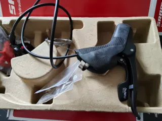 MANETA Y PINZAS SRAM RIVAL 22 HRD