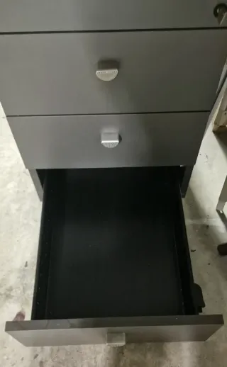 Cassettiera metallica 3 cassetti con chiave