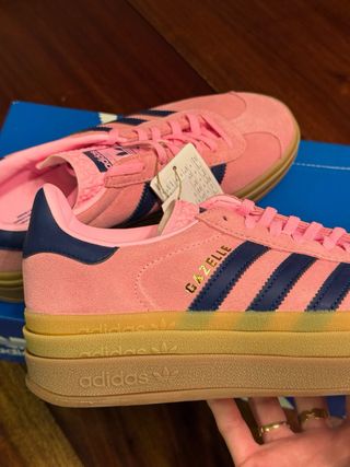 Zapatillas adidas GAZELLE rosas