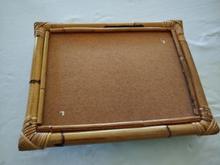 Bellissimo vassoio anni 80, in bambu e vetro.