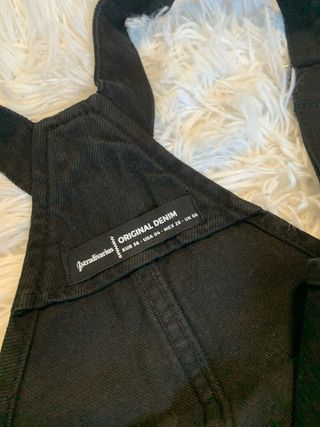 Salopette nera Stradivarius