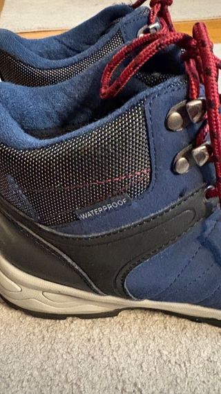 Botas de montaña impermeables