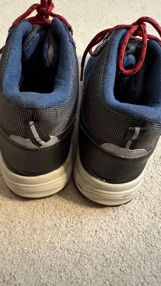 Botas de montaña impermeables