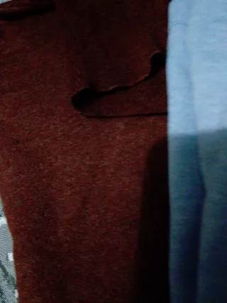 Jersey cuello alto talla M pero da mas talla