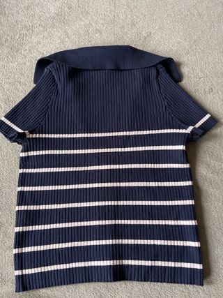 Top Bershka rayas azul y blanco