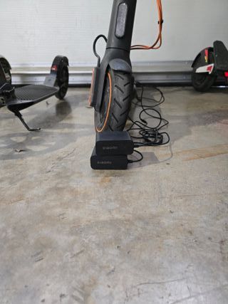 Lote 4 Patinetes (3 Eléctricos)