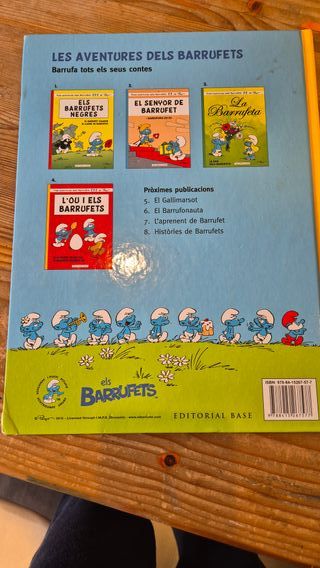 Colección de 5 libros de los pitufos en catalan.