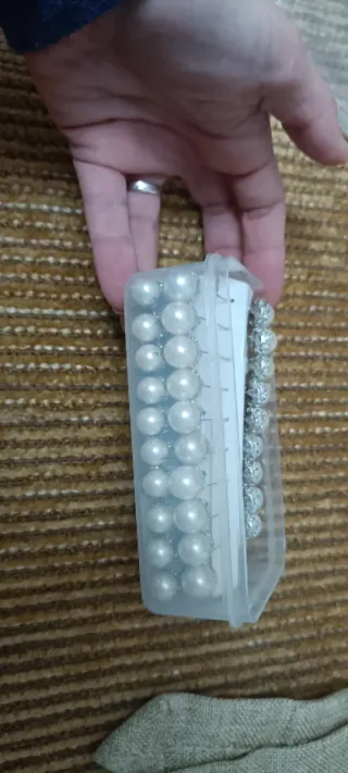 Alfileres perla y plata