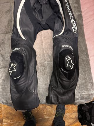 Mono de moto talla 56 como nuevo