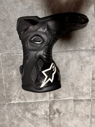 Mono de moto talla 56 como nuevo