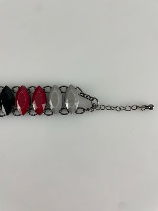 Bracciale donna con inserti rossi neri e grigi
