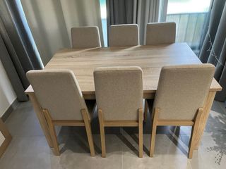 Mesa extensible comedor y 6 sillas