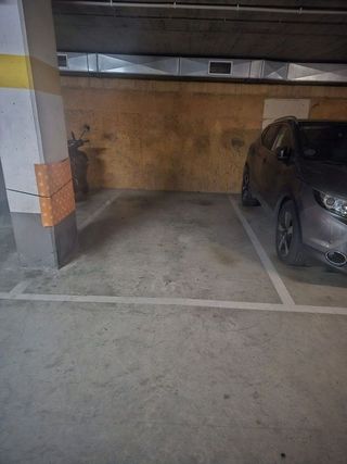 Garaje en venta en Pubilla Cases en Hospitalet de Llobregat, L´