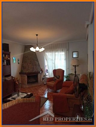 Casa adosada en venta en Yuncos