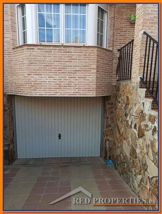 Casa adosada en venta en Yuncos