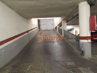 Garaje en venta en Centre en Hospitalet de Llobregat, L´