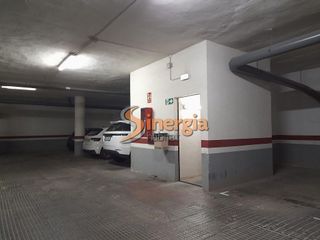 Garaje en venta en Centre en Hospitalet de Llobregat, L´