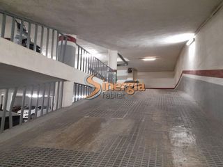 Garaje en venta en Centre en Hospitalet de Llobregat, L´