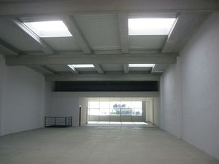 Nave industrial en alquiler en Centre en Badalona