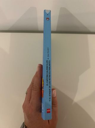 El capitán Calzoncillos y el ataque de los retr...