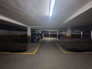 Garaje en venta en Palos de Moguer en Madrid