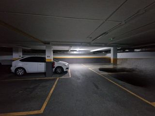 Garaje en venta en Palos de Moguer en Madrid