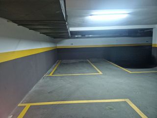 Garaje en venta en Palos de Moguer en Madrid