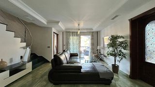 Casa pareada en alquiler en Torrequebrada en Benalmádena