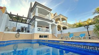 Casa pareada en alquiler en Torrequebrada en Benalmádena