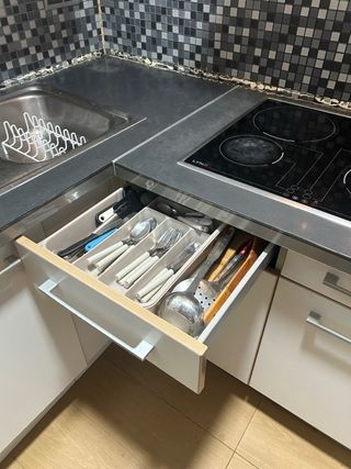 Cocina completa plata y blanco