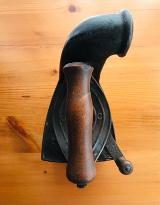 Antigua plancha Mondragón