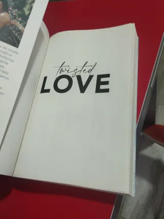 Twisted 1. Twisted love