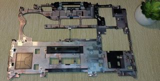 CUBIERTA + TRASERA Y MARCO "Dell Latitude 5470"