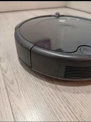 iRobot Roomba 692