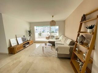 Ático en alquiler en Nueva Andalucía centro en Marbella