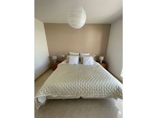 Ático en alquiler en Nueva Andalucía centro en Marbella